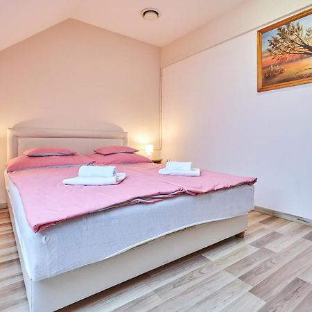 Ada Apartmanhaz Hajdúszoboszló 外观 照片