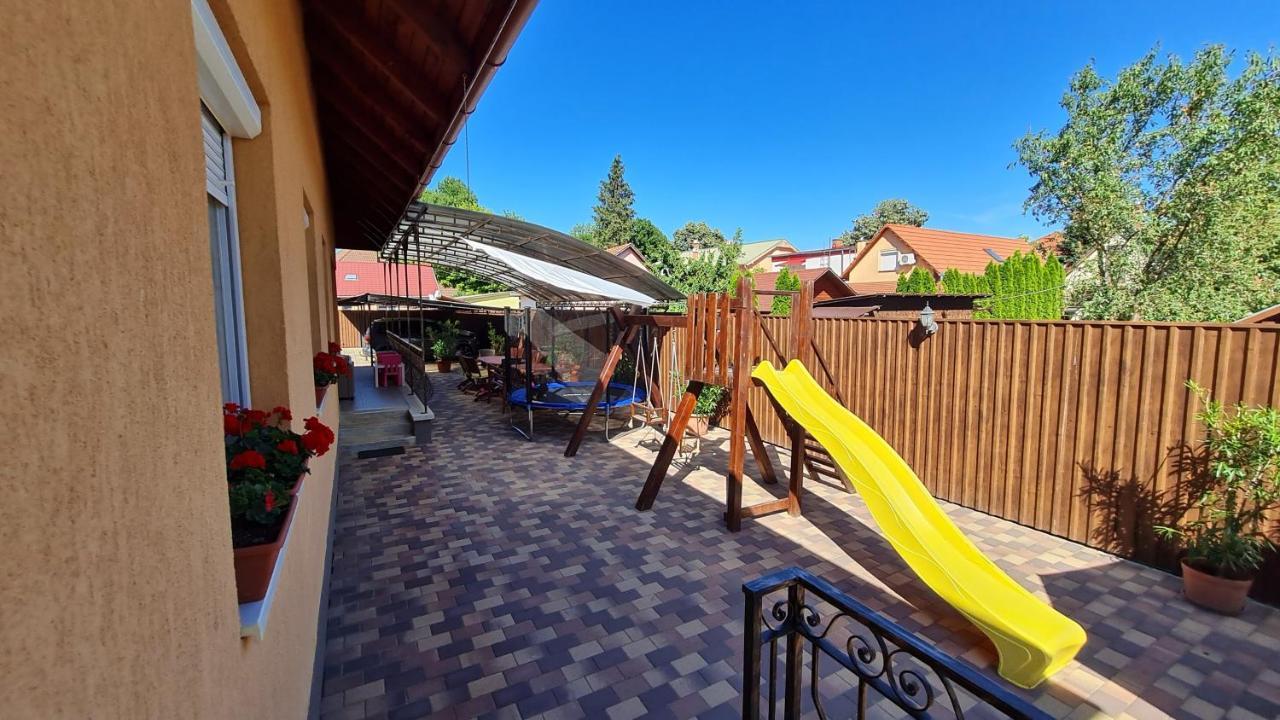 Ada Apartmanhaz Hajdúszoboszló 外观 照片