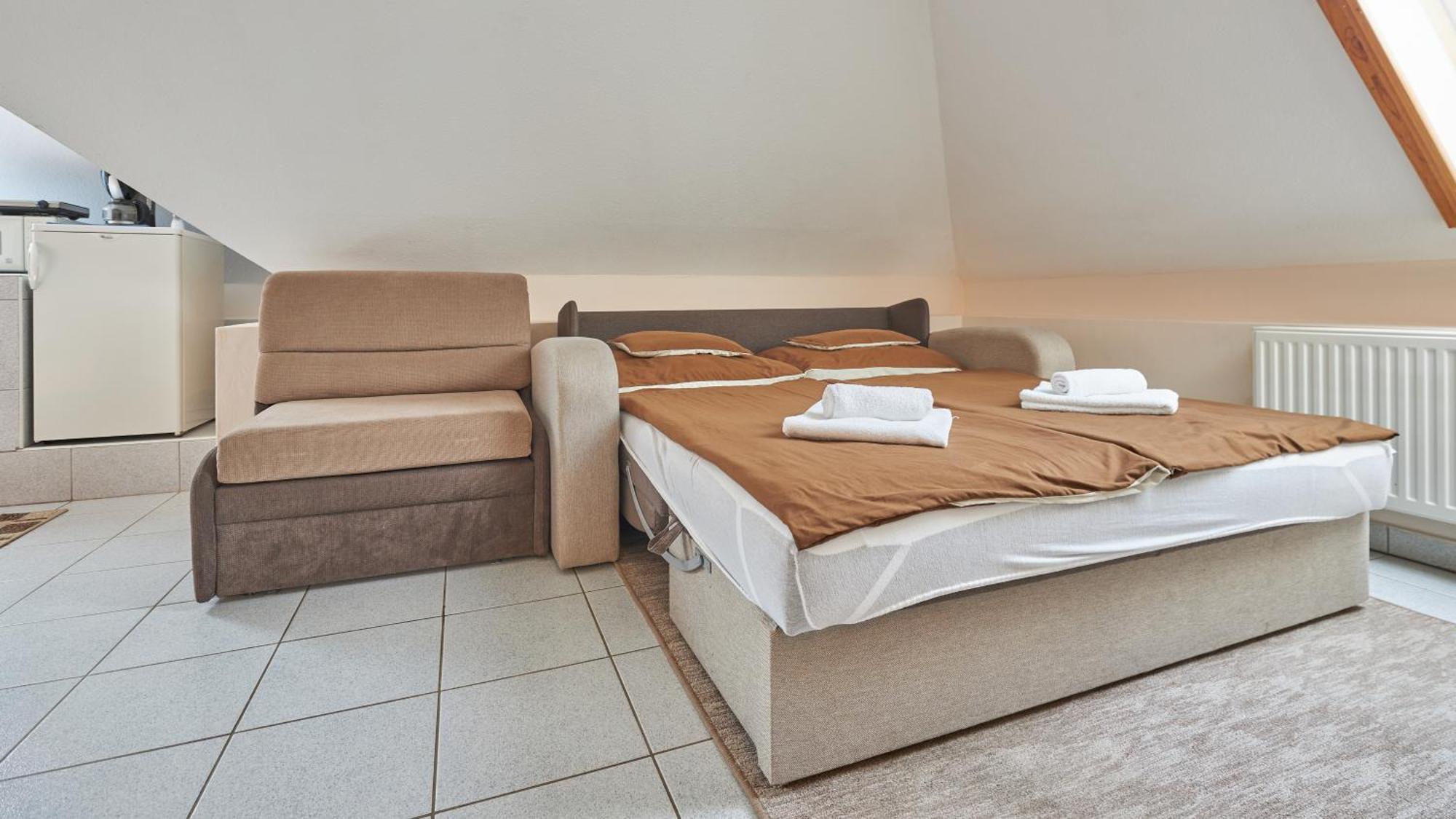 Ada Apartmanhaz Hajdúszoboszló 外观 照片