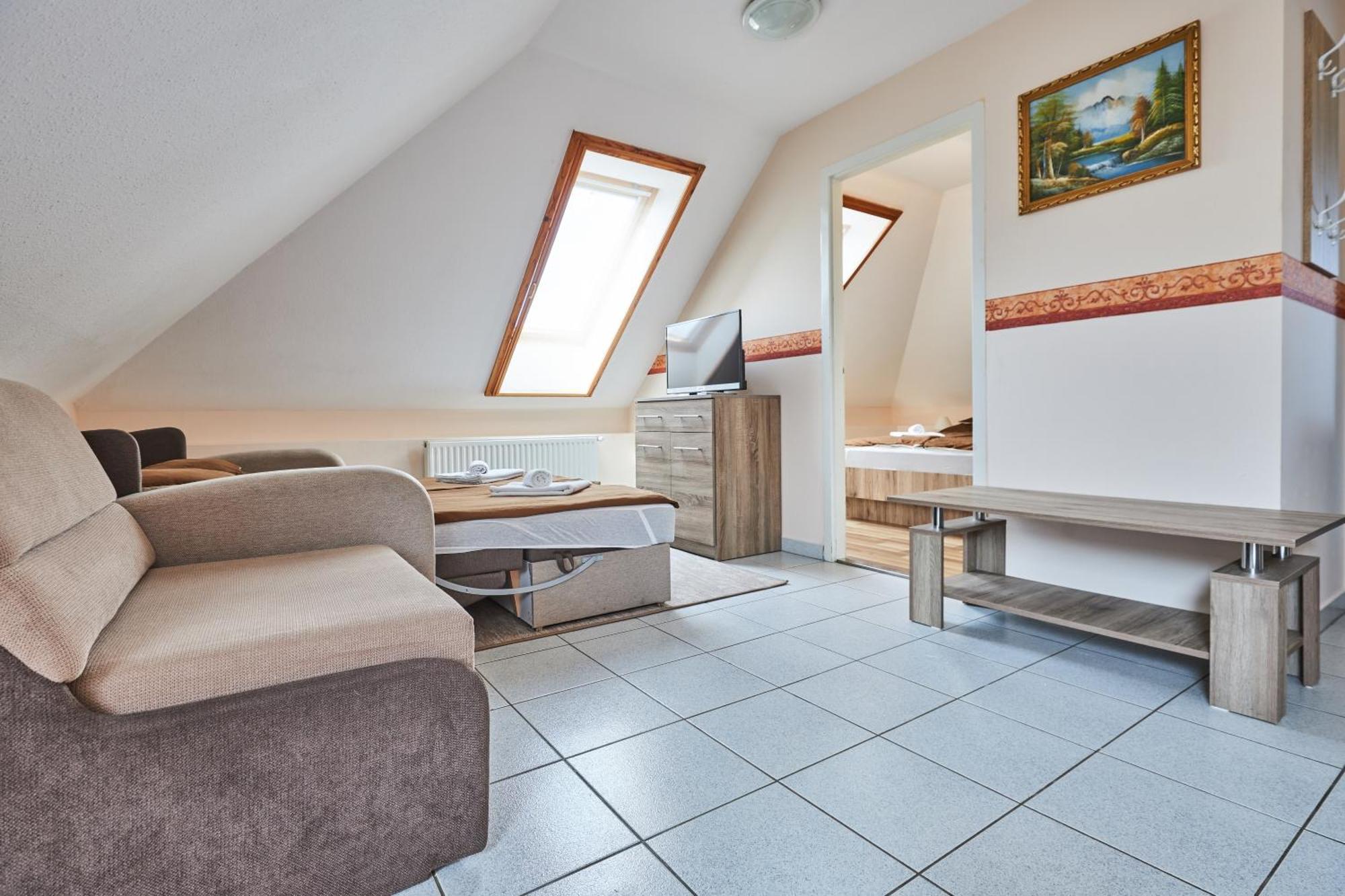 Ada Apartmanhaz Hajdúszoboszló 外观 照片