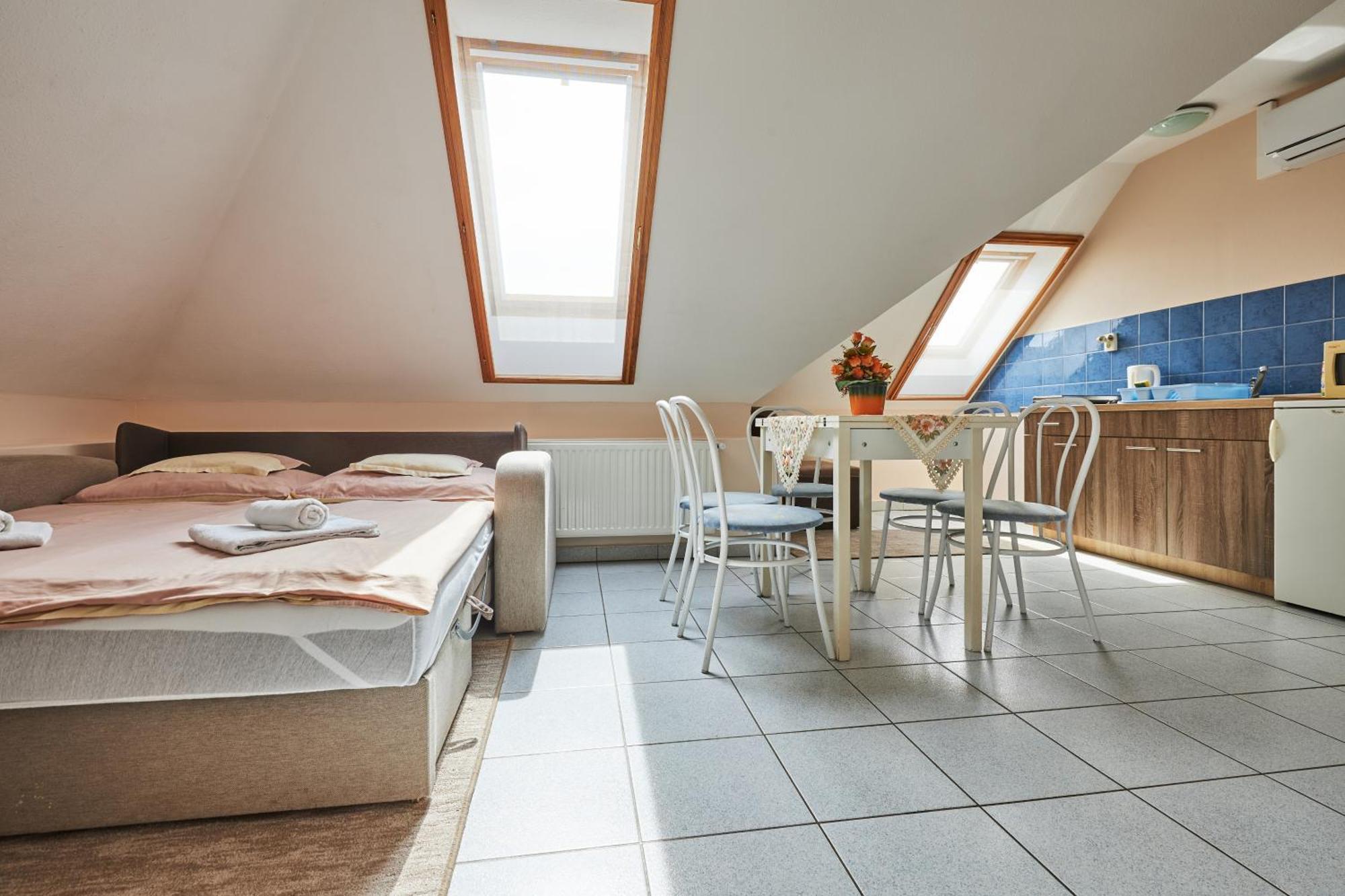 Ada Apartmanhaz Hajdúszoboszló 外观 照片
