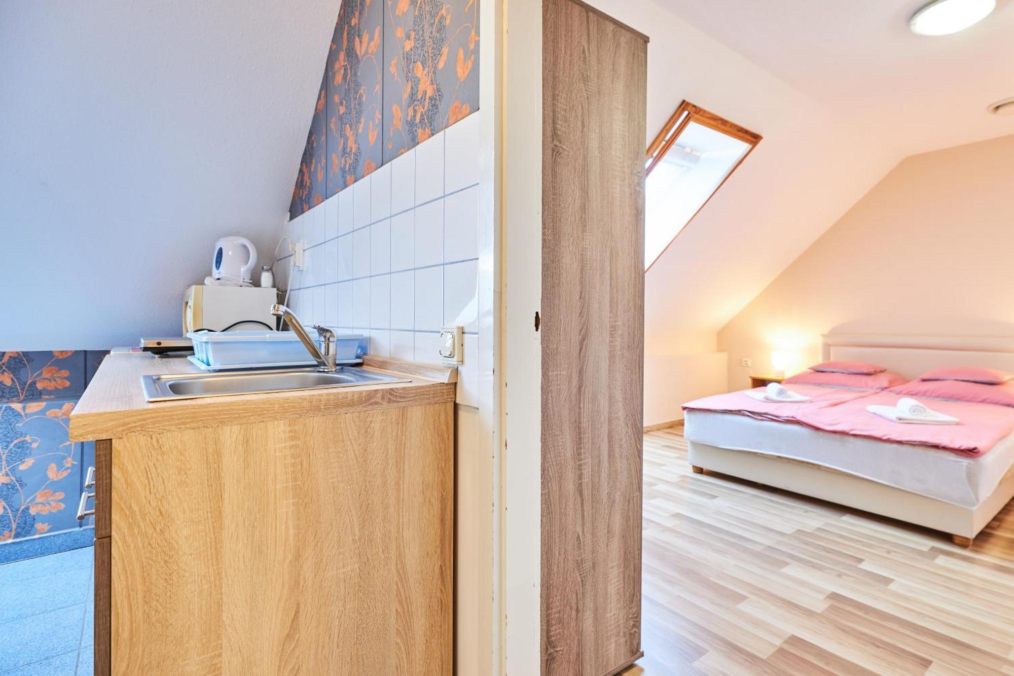 Ada Apartmanhaz Hajdúszoboszló 外观 照片