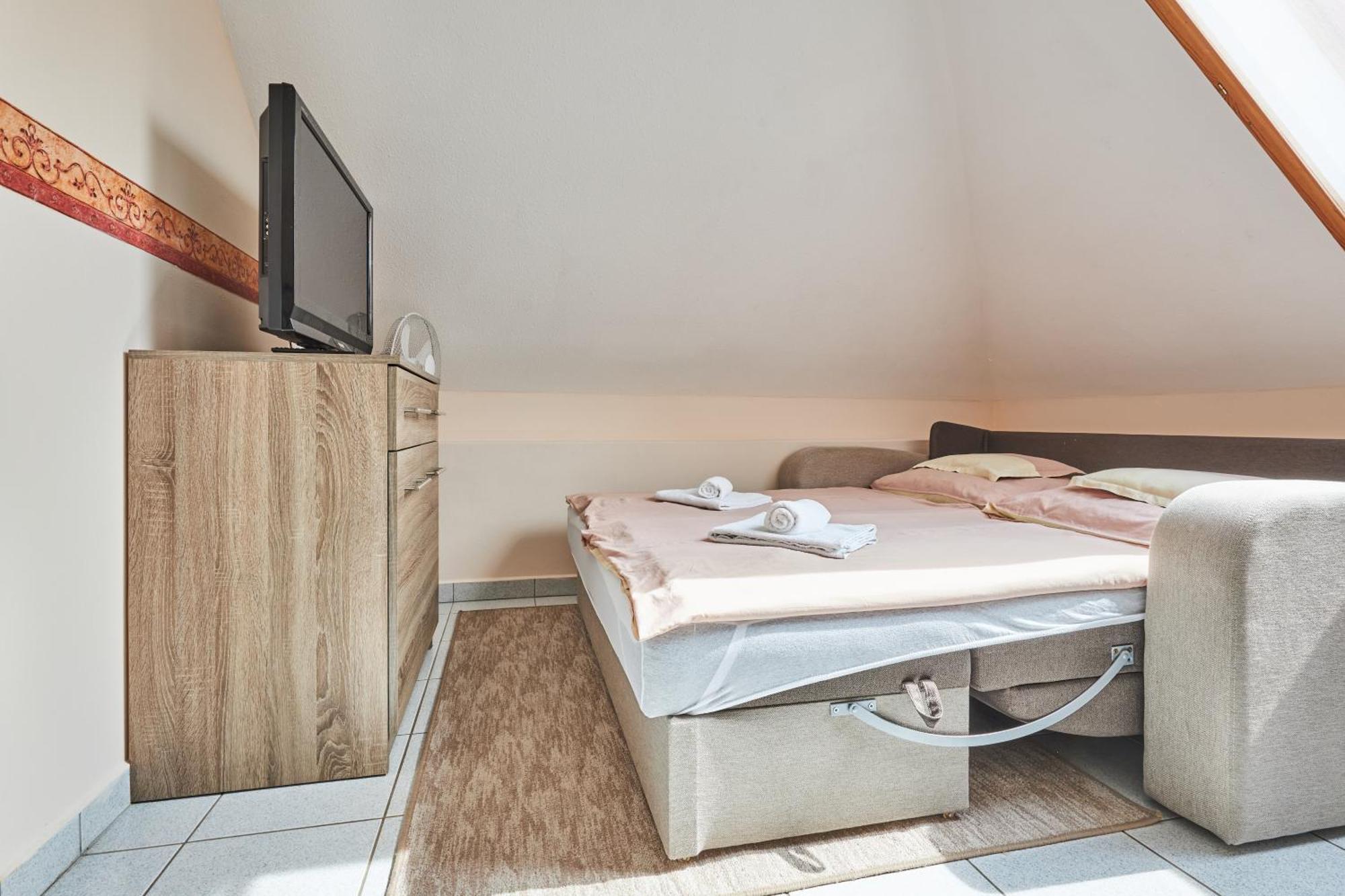 Ada Apartmanhaz Hajdúszoboszló 外观 照片
