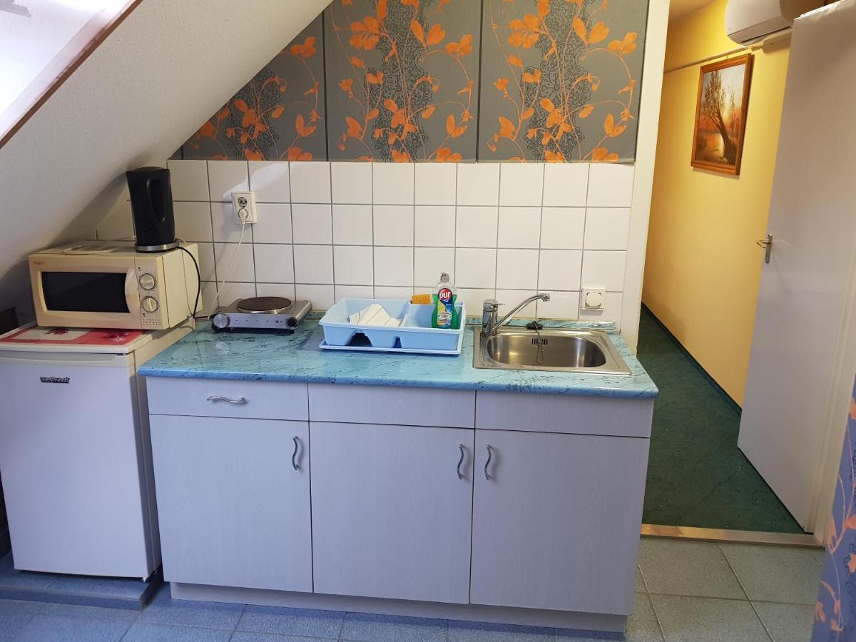 Ada Apartmanhaz Hajdúszoboszló 外观 照片